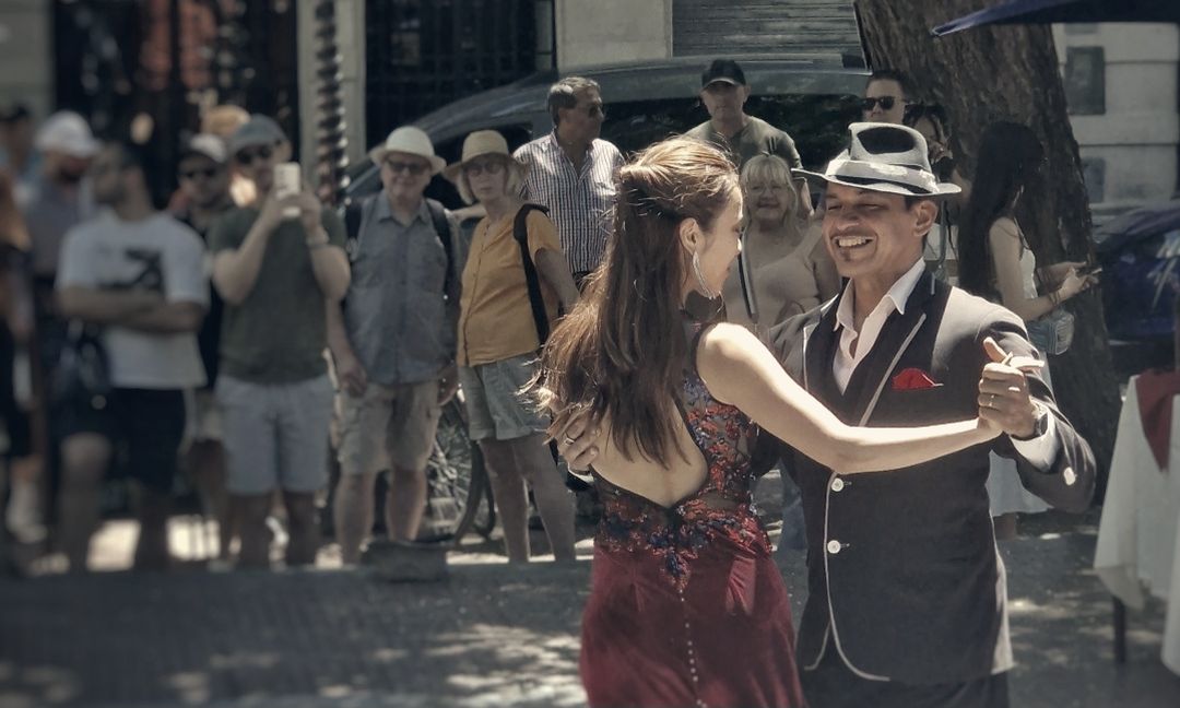 San Telmo und La Boca – Tango-Tänzer auf der Straße in Buenos Aires